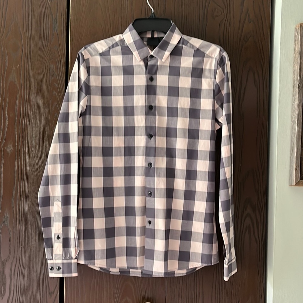 ASOS men’ Long sleeved shirt. Size XS